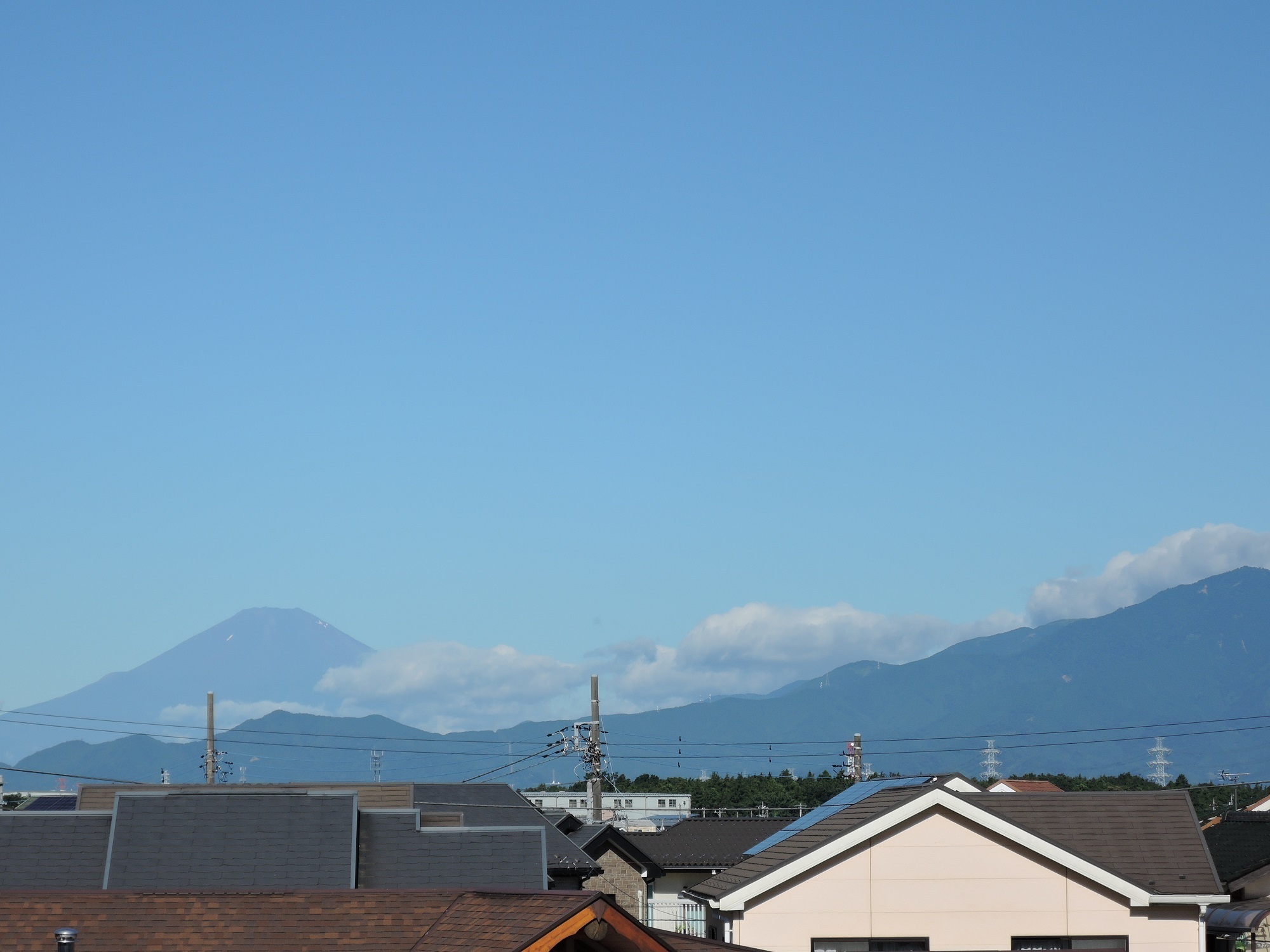 夏の避暑地といえば洞窟 富士五湖周辺の洞窟巡りツーリング 小刀 通勤快速